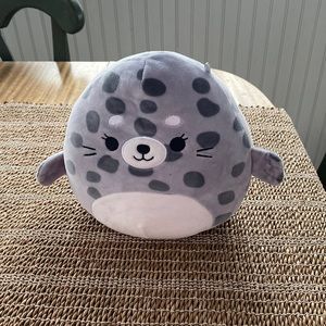 Seal squishmallow